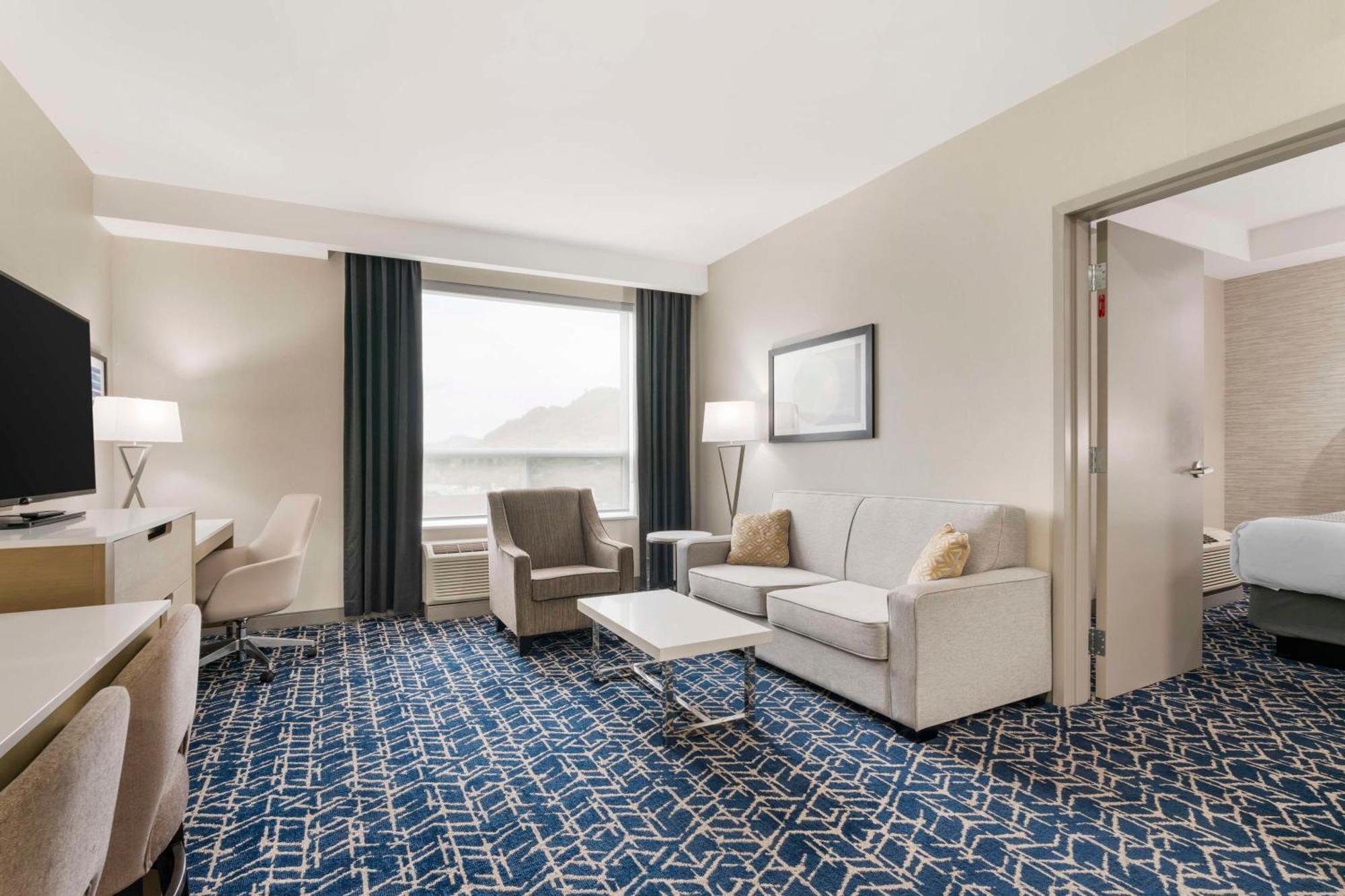 Best Western Premier Route 97 Vernon Exterior foto